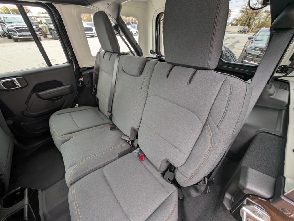 new 2026 Jeep Wrangler car, priced at $44,075