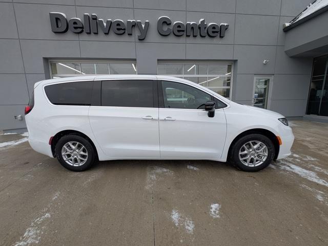 new 2025 Chrysler Pacifica car, priced at $41,145