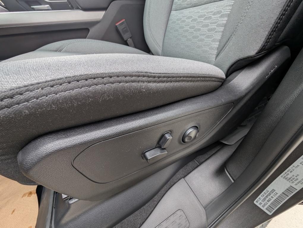 new 2025 Ram 1500 car, priced at $49,697