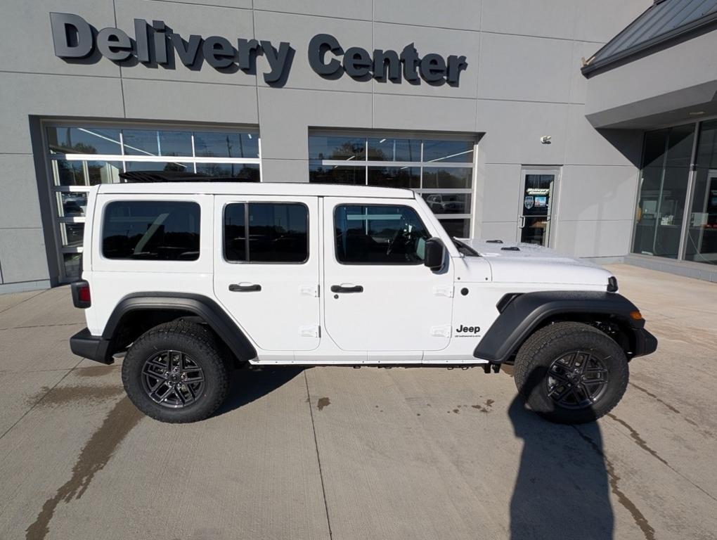 new 2026 Jeep Wrangler car, priced at $52,625