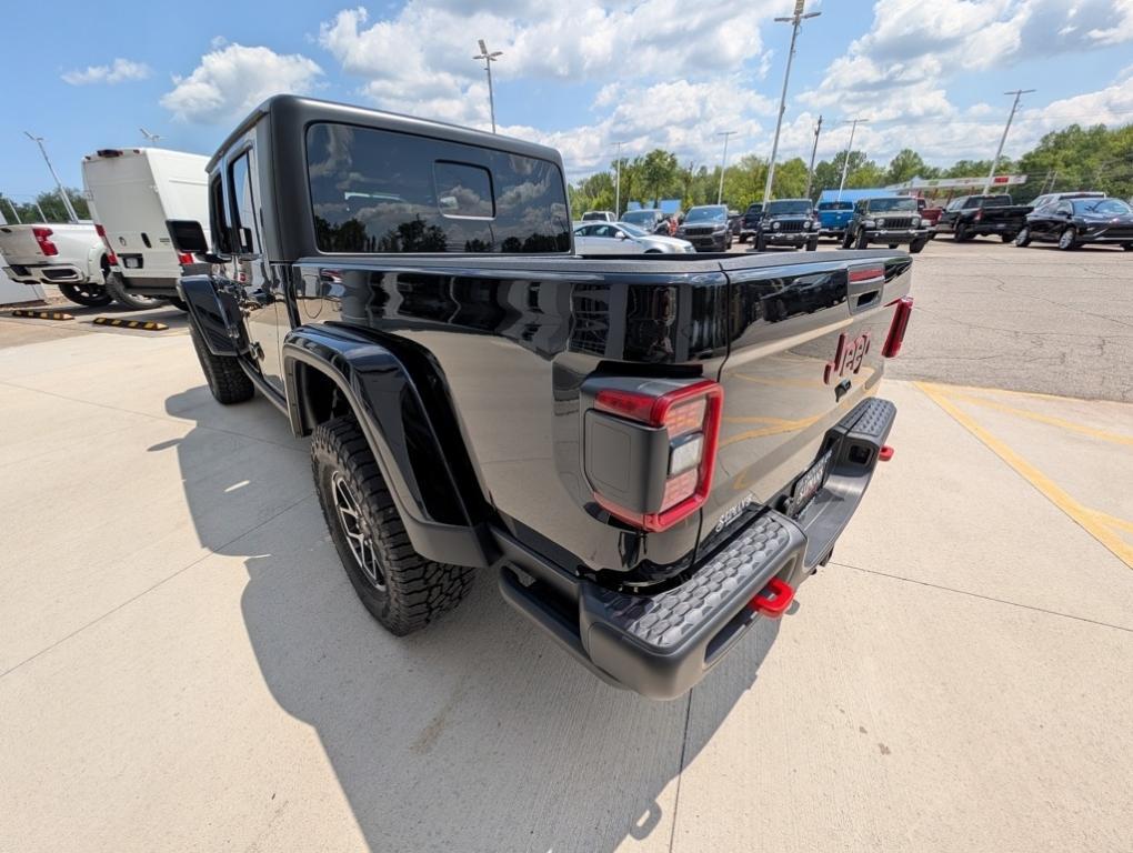 new 2025 Jeep Gladiator car, priced at $50,102