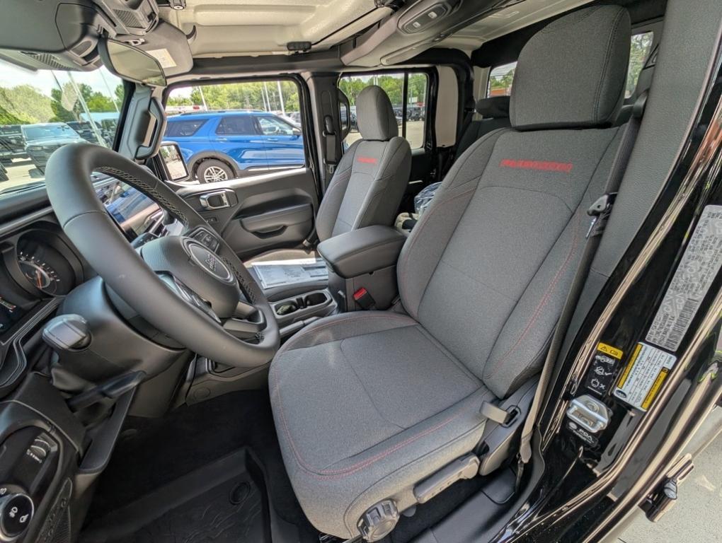 new 2025 Jeep Gladiator car, priced at $50,102