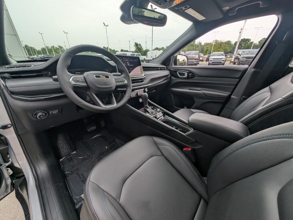 new 2025 Jeep Compass car, priced at $34,605