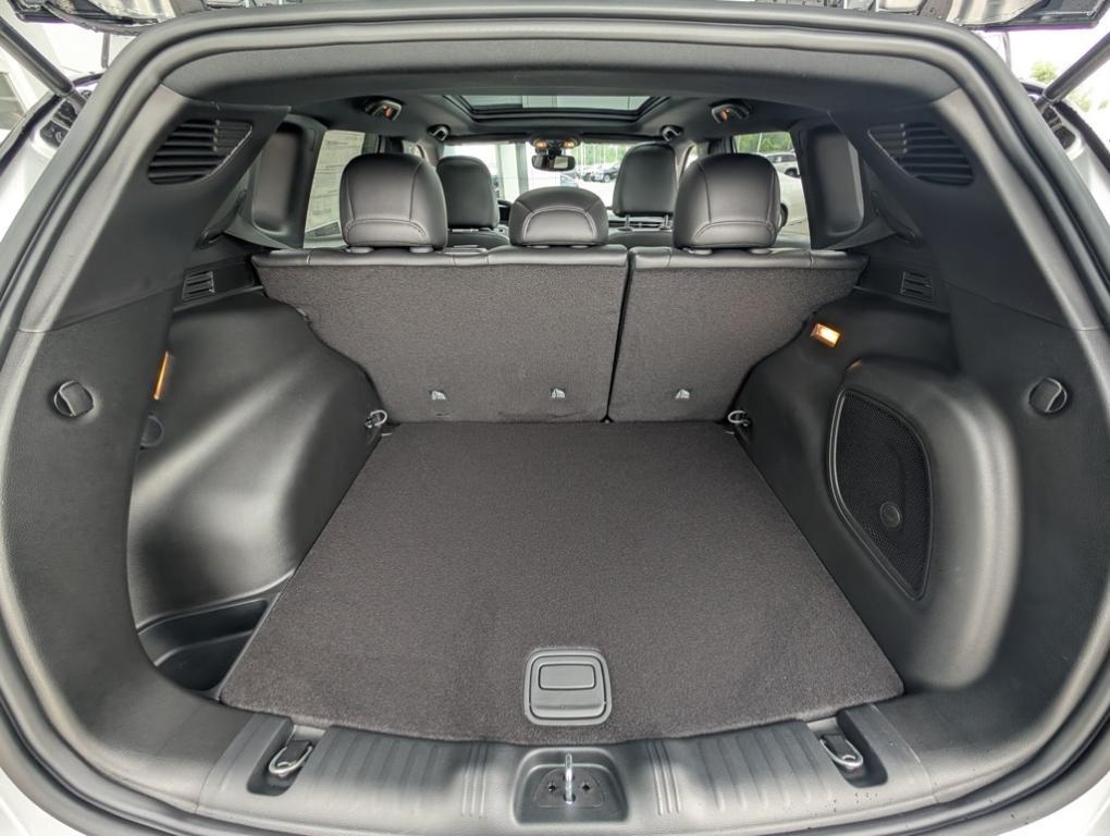 new 2025 Jeep Compass car, priced at $33,605