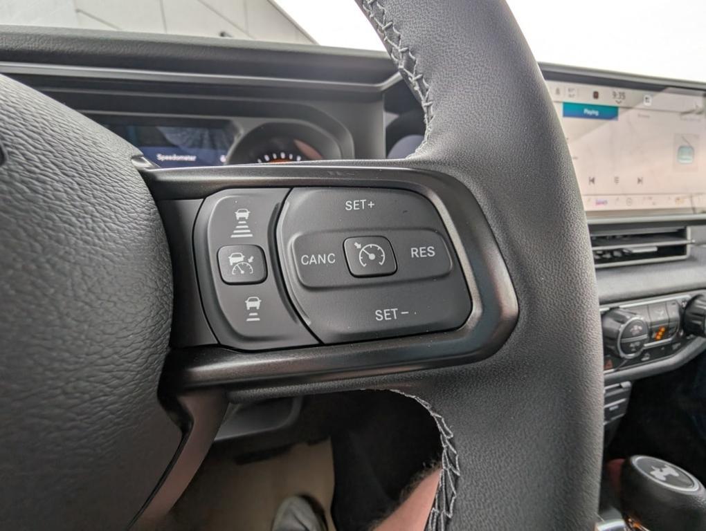 new 2025 Jeep Wrangler car, priced at $46,304