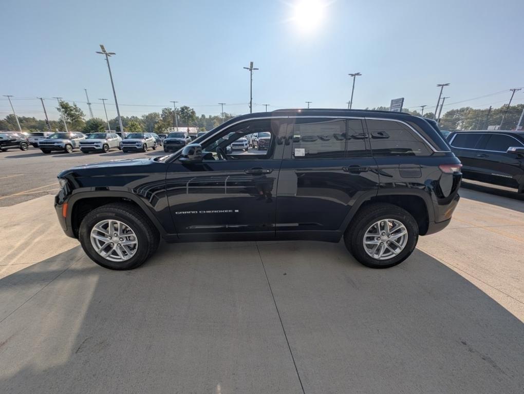 new 2025 Jeep Grand Cherokee car, priced at $36,670