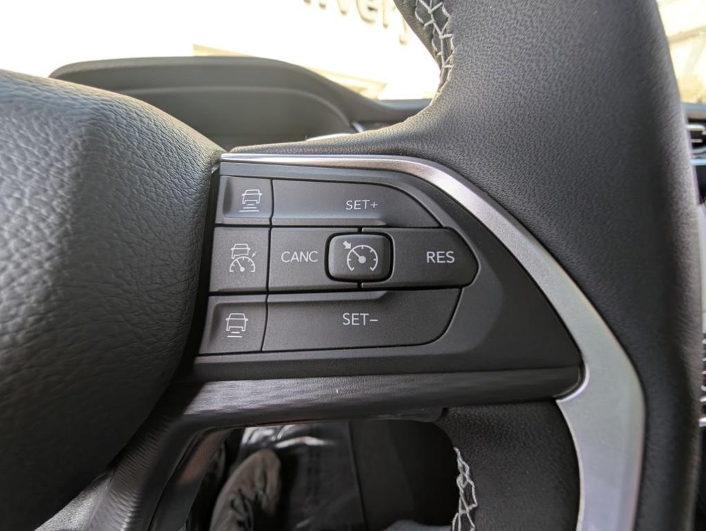 new 2025 Jeep Grand Cherokee car, priced at $36,670