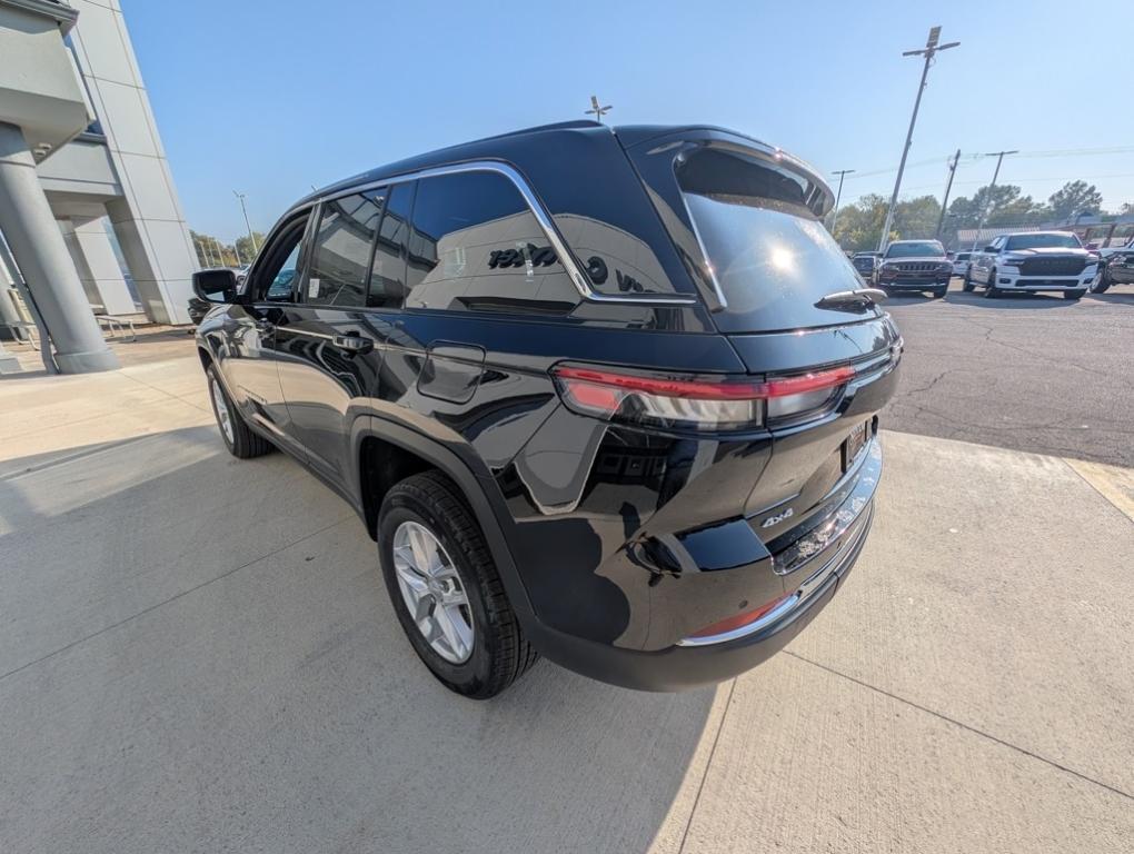 new 2025 Jeep Grand Cherokee car, priced at $36,670