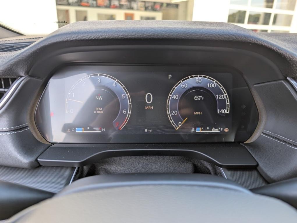 new 2025 Jeep Grand Cherokee car, priced at $36,670