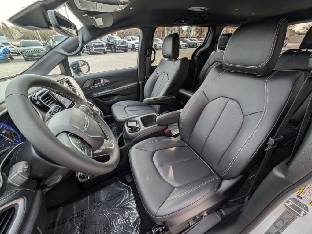 new 2026 Chrysler Pacifica car, priced at $42,365