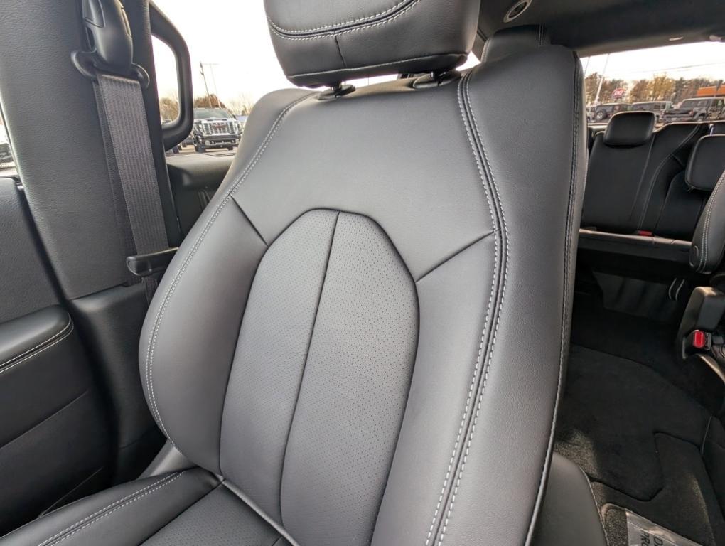 new 2026 Chrysler Pacifica car, priced at $42,365