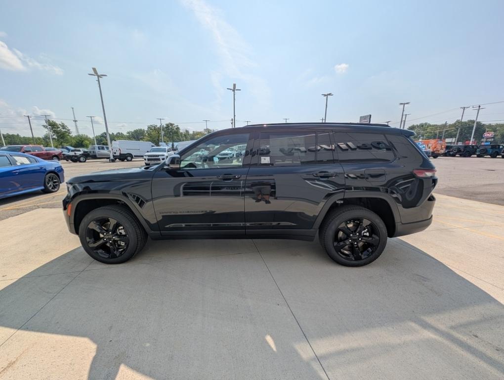 new 2025 Jeep Grand Cherokee L car, priced at $52,335