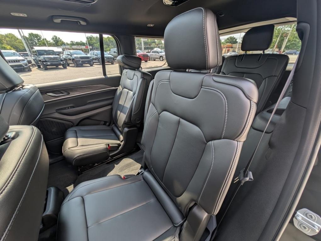 new 2025 Jeep Grand Cherokee L car, priced at $52,335