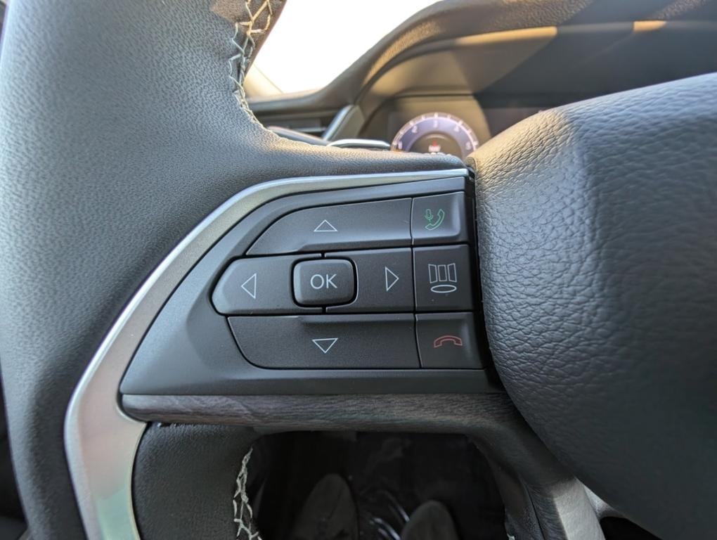 new 2025 Jeep Grand Cherokee car, priced at $47,760