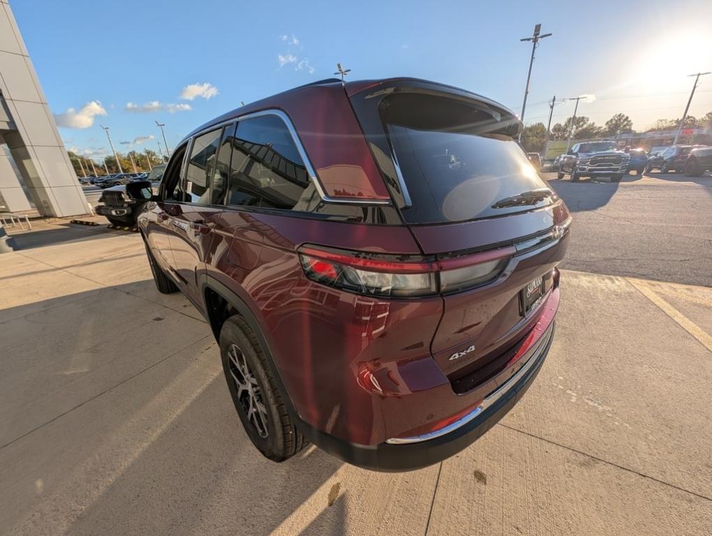 new 2025 Jeep Grand Cherokee car, priced at $47,760