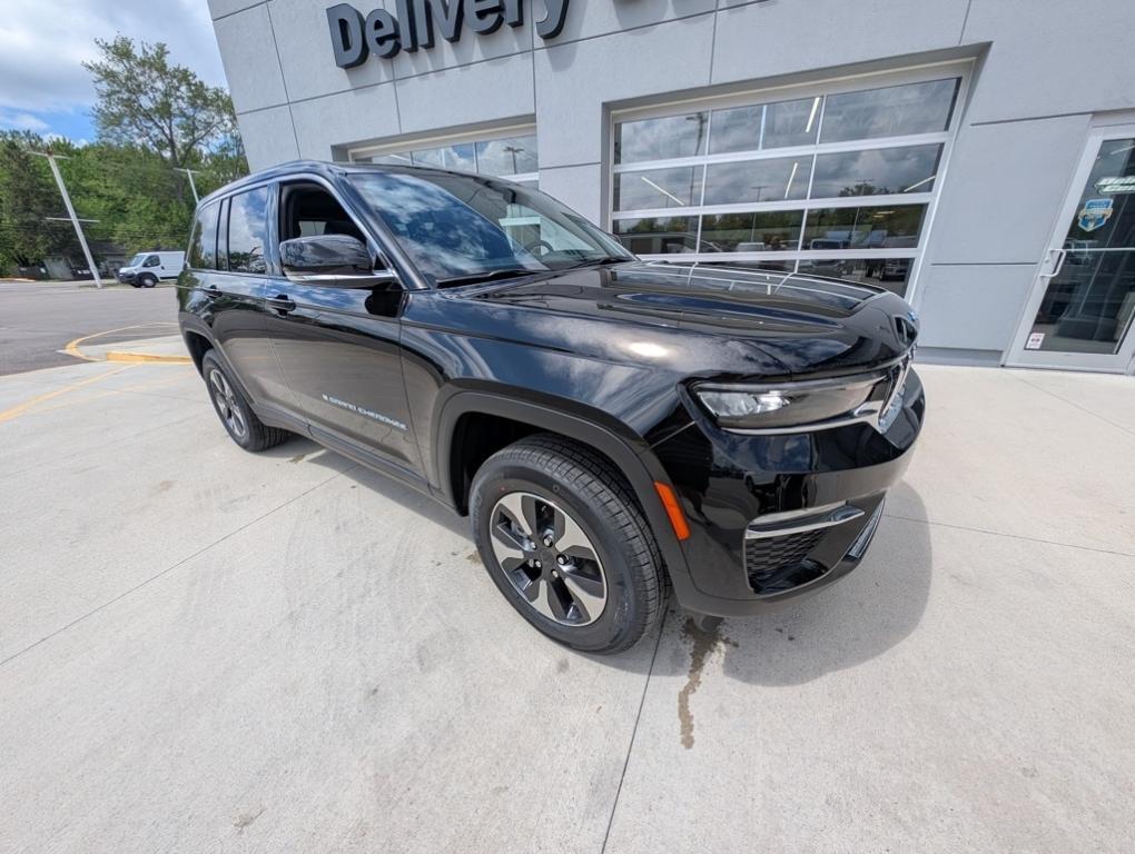 new 2025 Jeep Grand Cherokee 4xe car, priced at $57,243