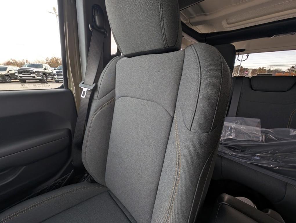 new 2026 Jeep Wrangler car, priced at $44,075