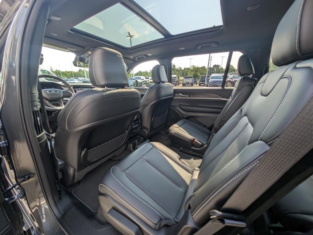 new 2025 Jeep Grand Cherokee L car, priced at $47,452
