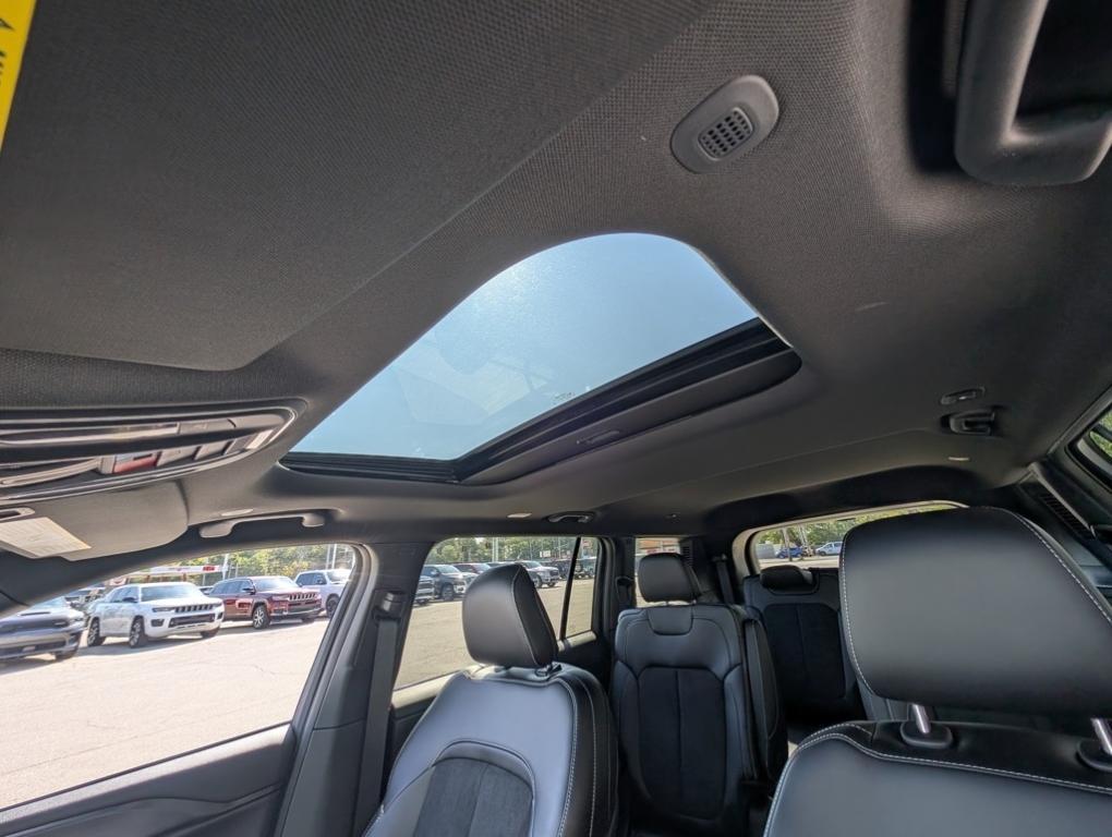 new 2025 Jeep Grand Cherokee L car, priced at $42,135