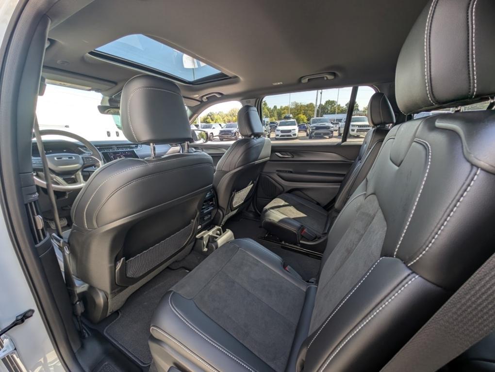 new 2025 Jeep Grand Cherokee L car, priced at $42,135