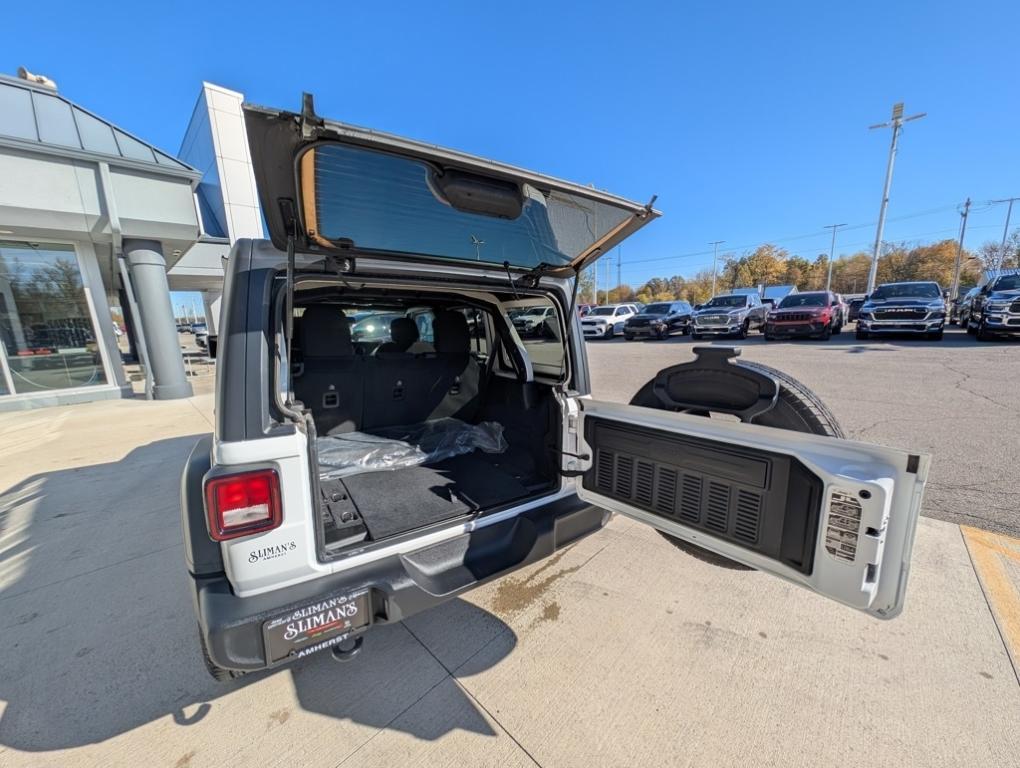 used 2019 Jeep Wrangler Unlimited car, priced at $24,957