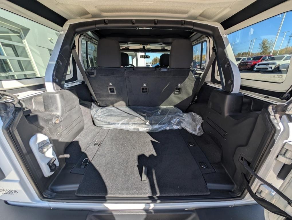 used 2019 Jeep Wrangler Unlimited car, priced at $24,957