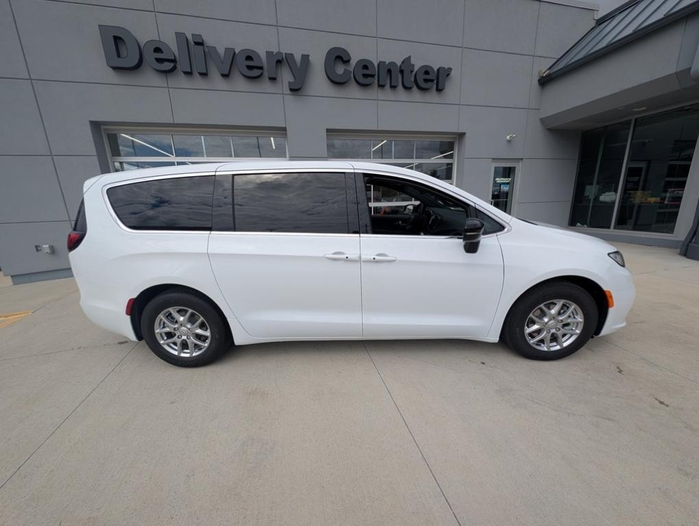 new 2026 Chrysler Pacifica car, priced at $41,350