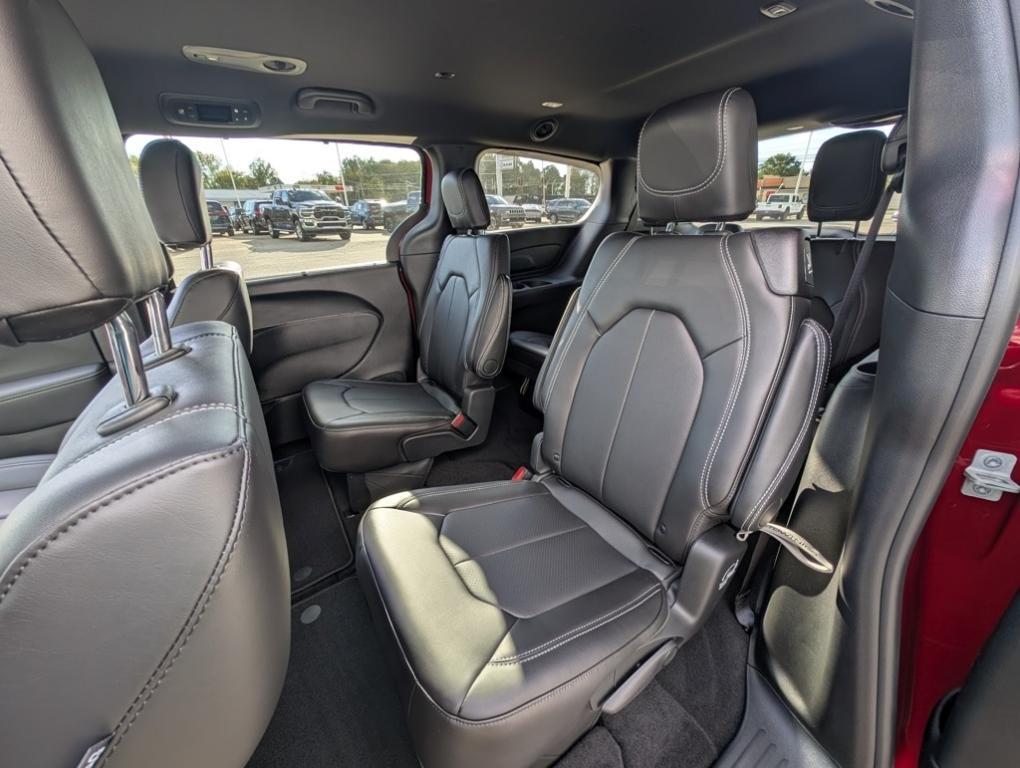 new 2026 Chrysler Pacifica car, priced at $41,640