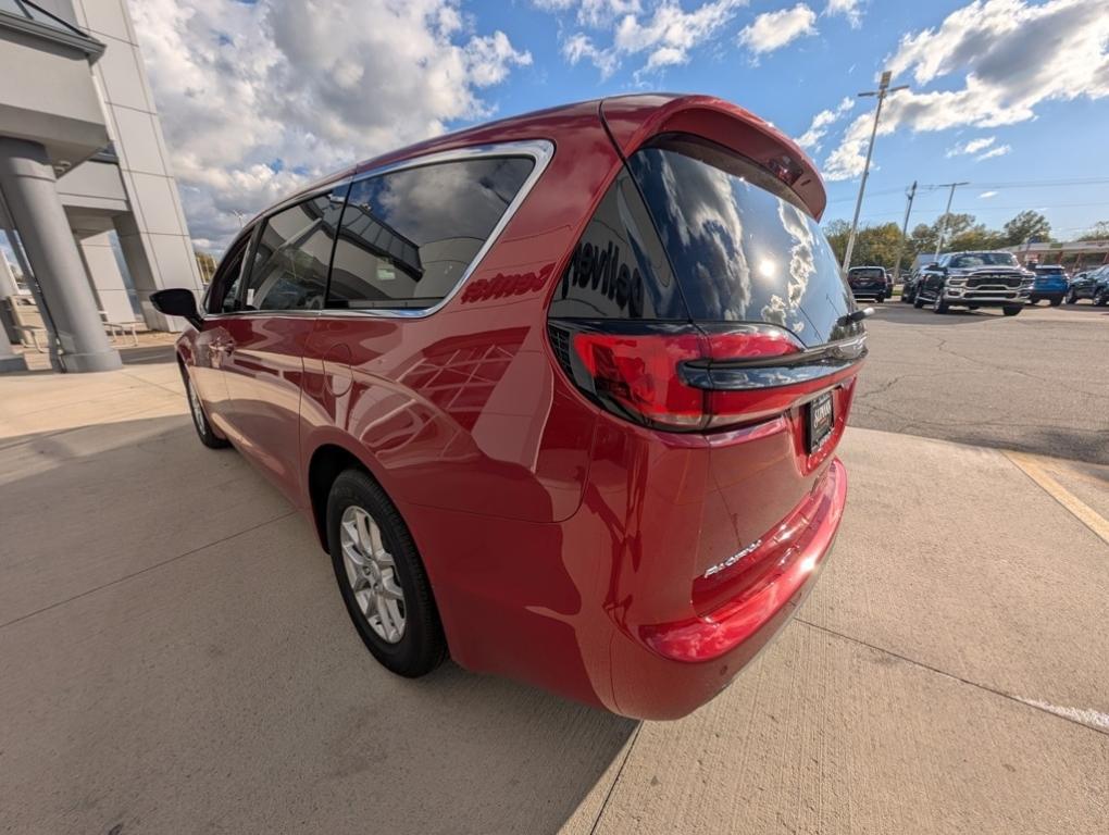 new 2026 Chrysler Pacifica car, priced at $41,640