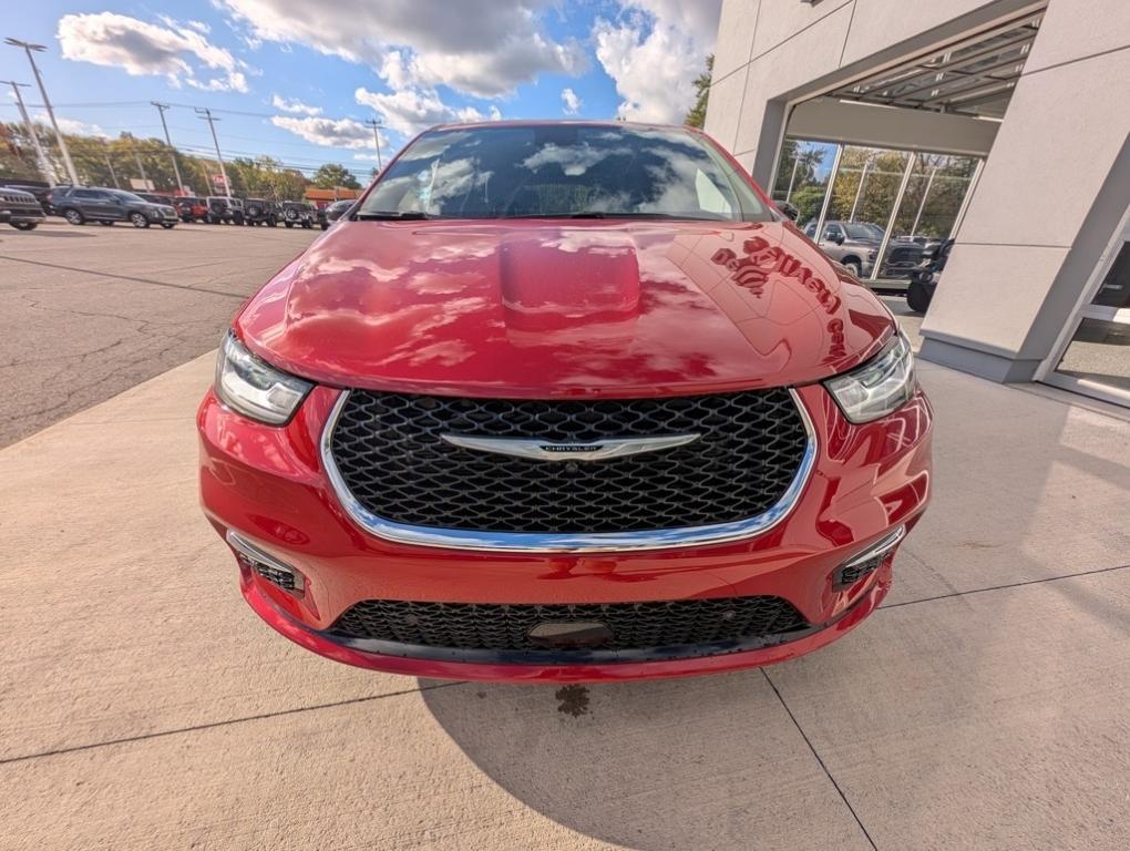 new 2026 Chrysler Pacifica car, priced at $41,640