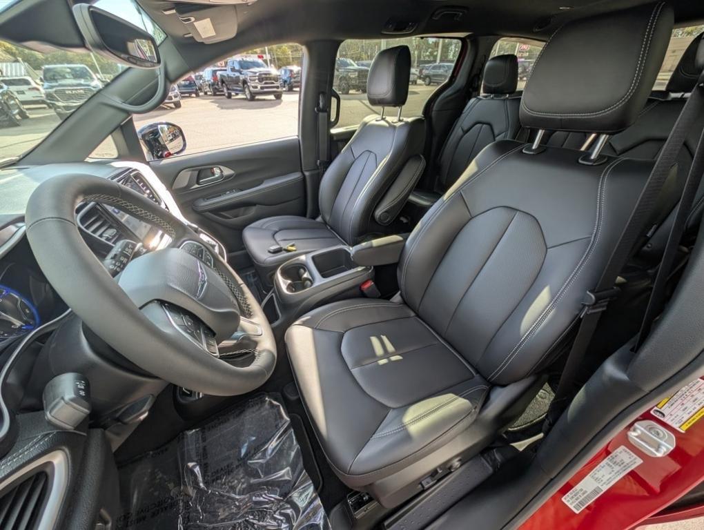 new 2026 Chrysler Pacifica car, priced at $41,640