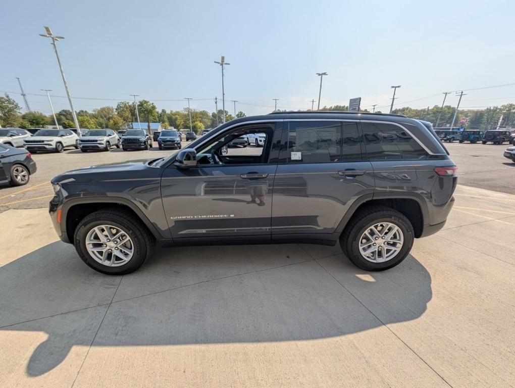 new 2025 Jeep Grand Cherokee car, priced at $36,670