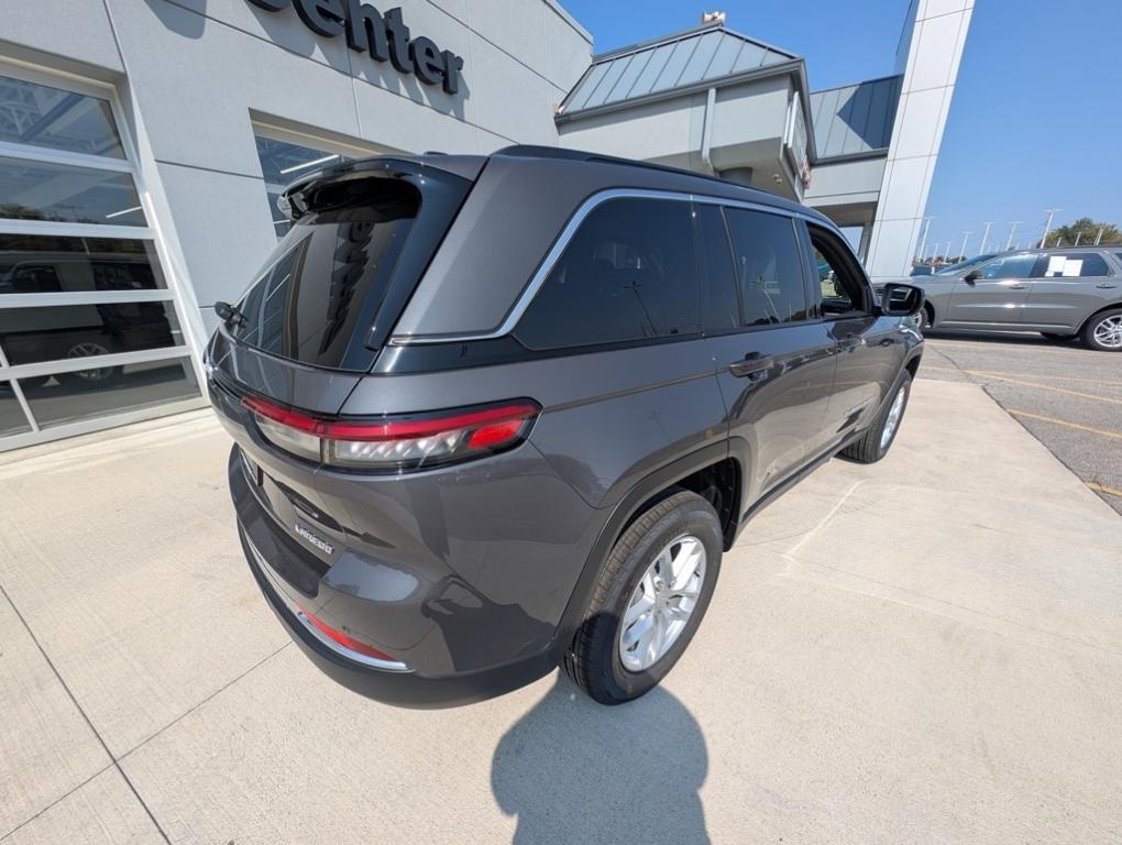 new 2025 Jeep Grand Cherokee car, priced at $36,670