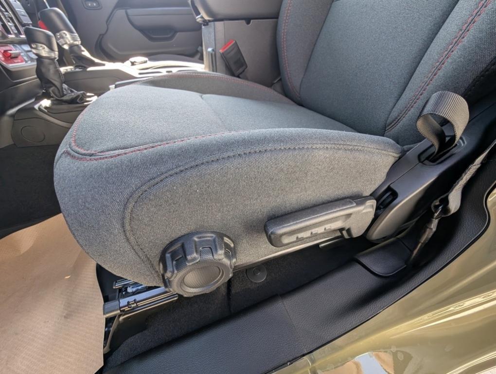 new 2025 Jeep Gladiator car, priced at $50,615