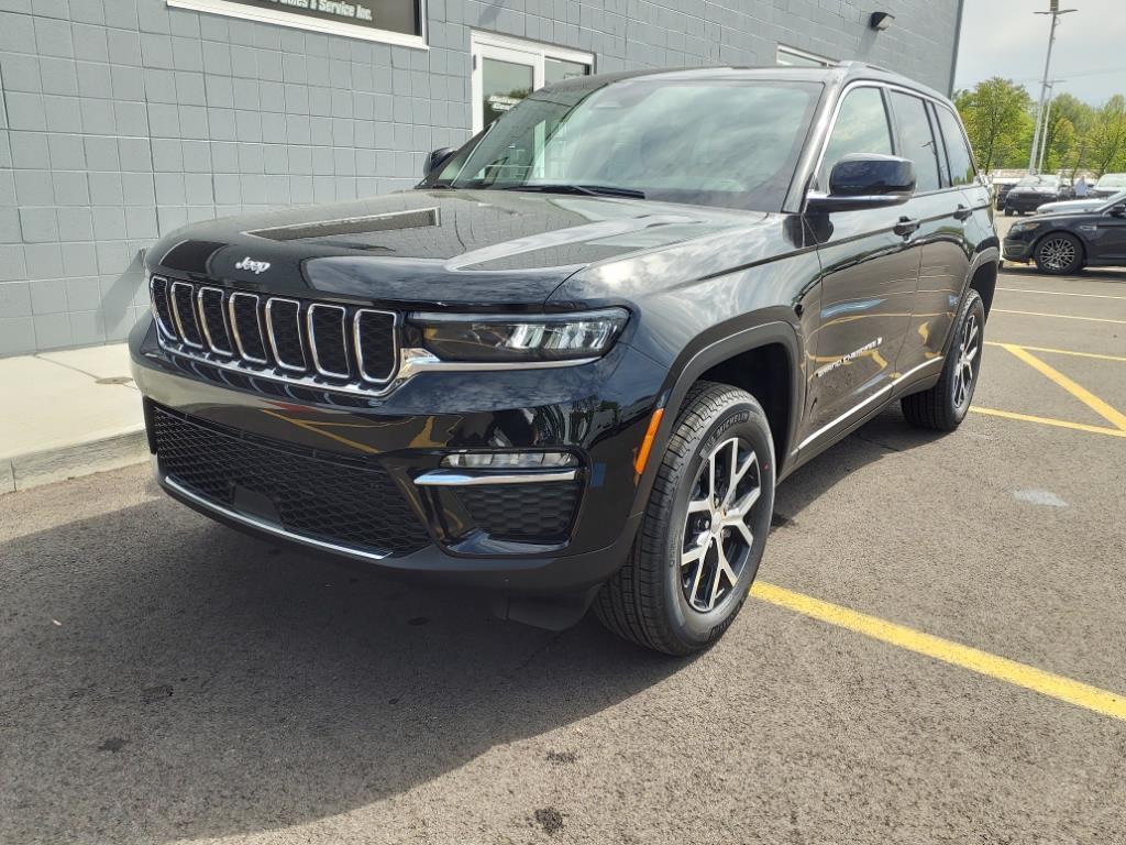 new 2024 Jeep Grand Cherokee car, priced at $40,795