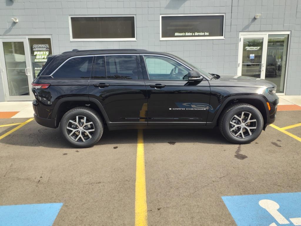 new 2024 Jeep Grand Cherokee car, priced at $40,795