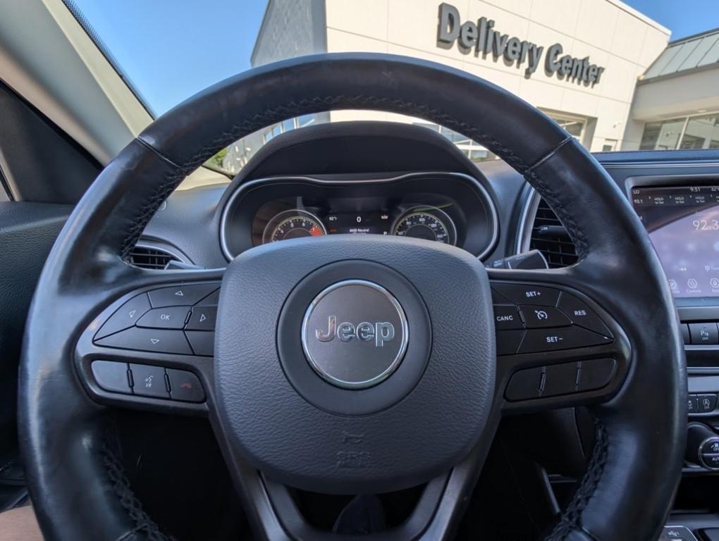 used 2021 Jeep Cherokee car, priced at $17,004