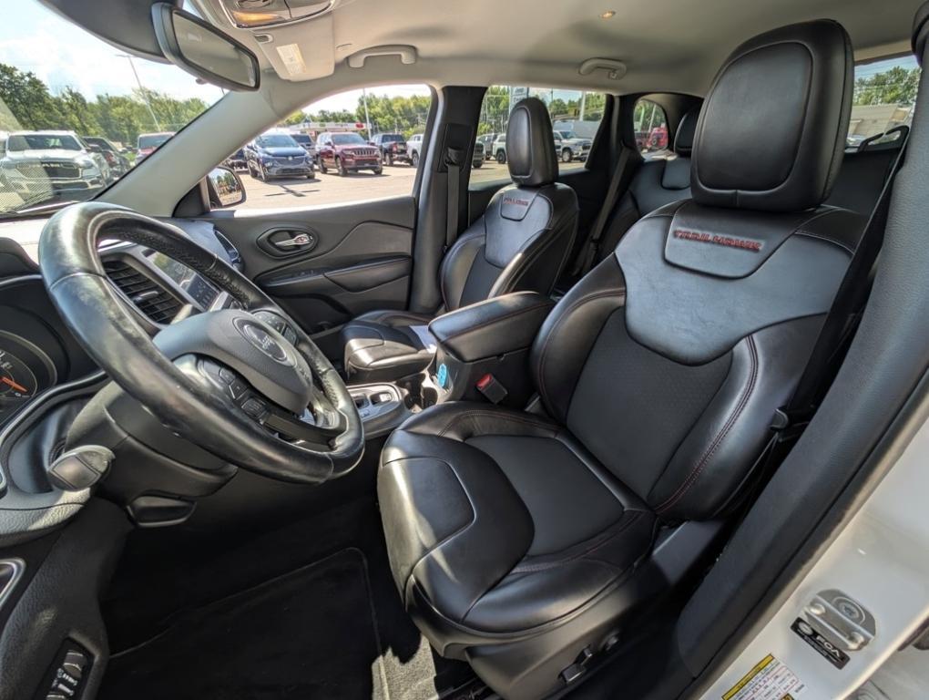 used 2021 Jeep Cherokee car, priced at $17,004