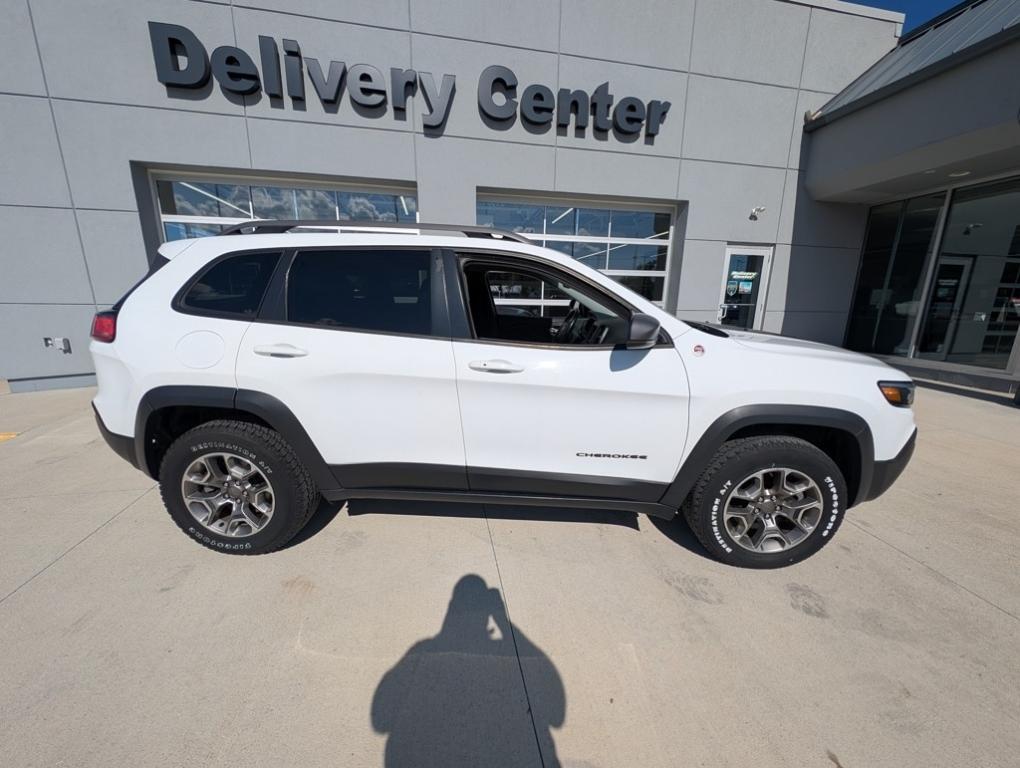 used 2021 Jeep Cherokee car, priced at $17,004