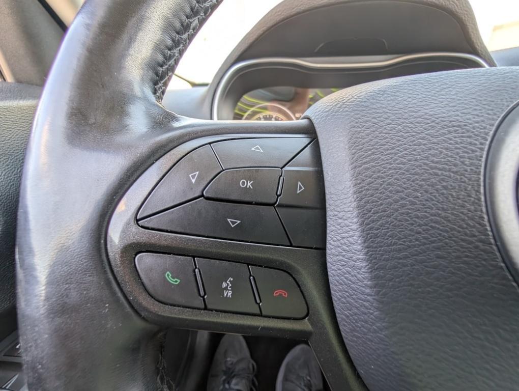 used 2021 Jeep Cherokee car, priced at $17,004