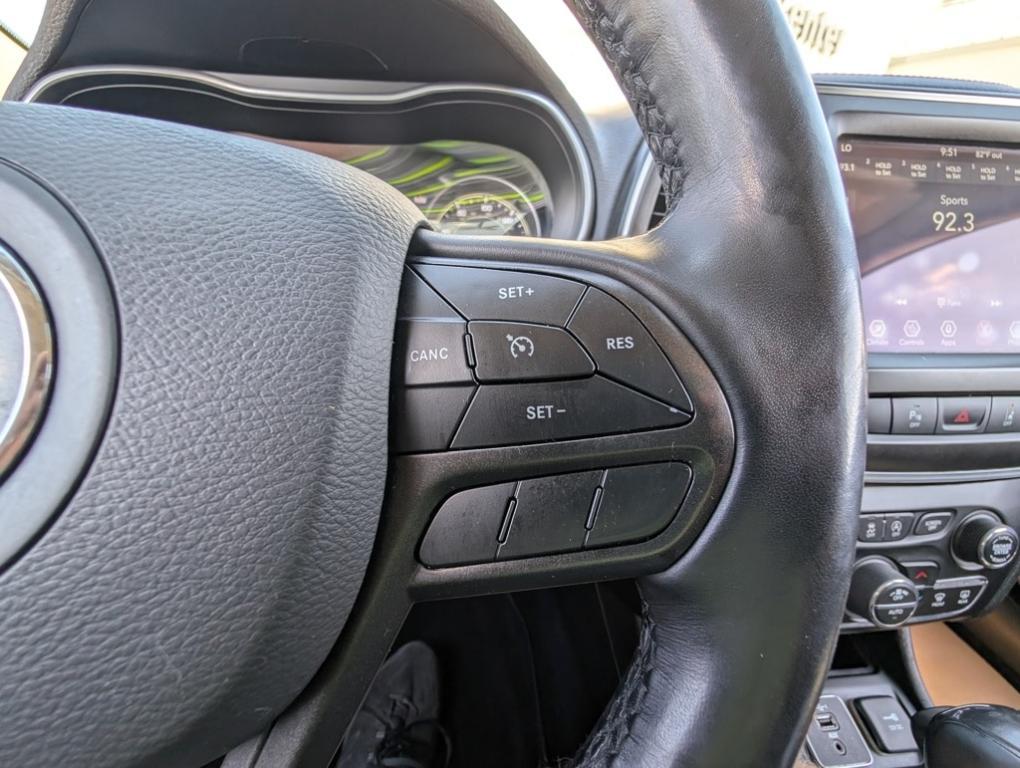 used 2021 Jeep Cherokee car, priced at $17,004