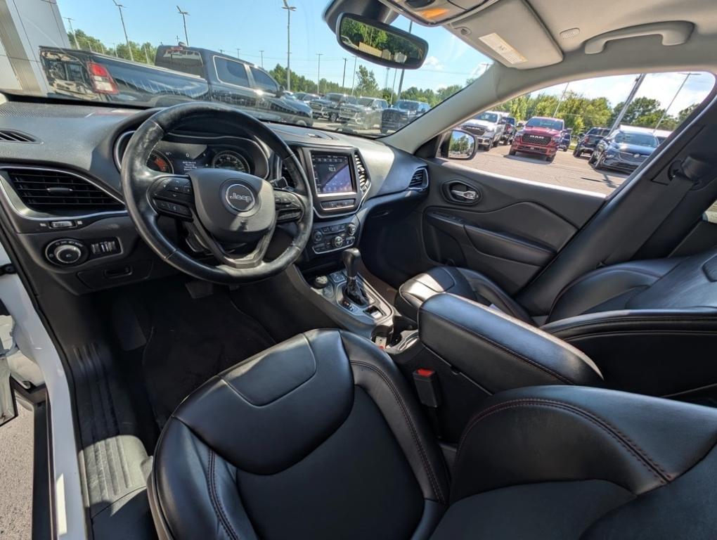 used 2021 Jeep Cherokee car, priced at $17,004