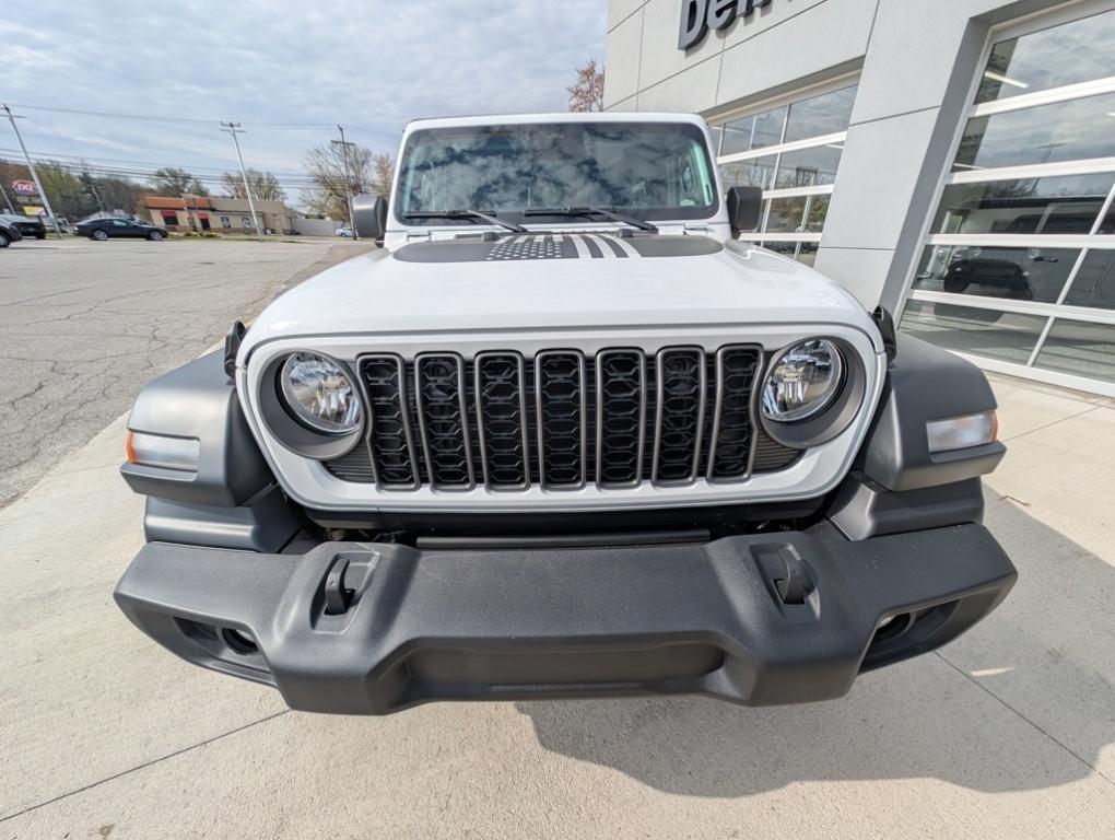 new 2025 Jeep Wrangler car, priced at $45,982