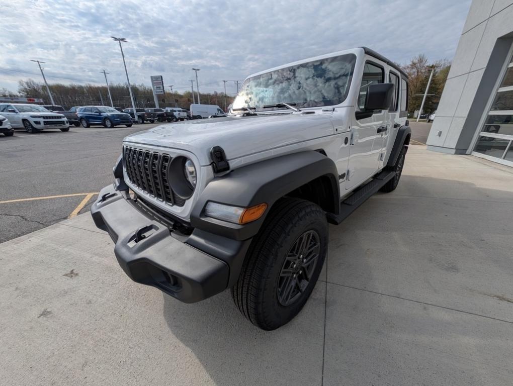 new 2025 Jeep Wrangler car, priced at $45,982