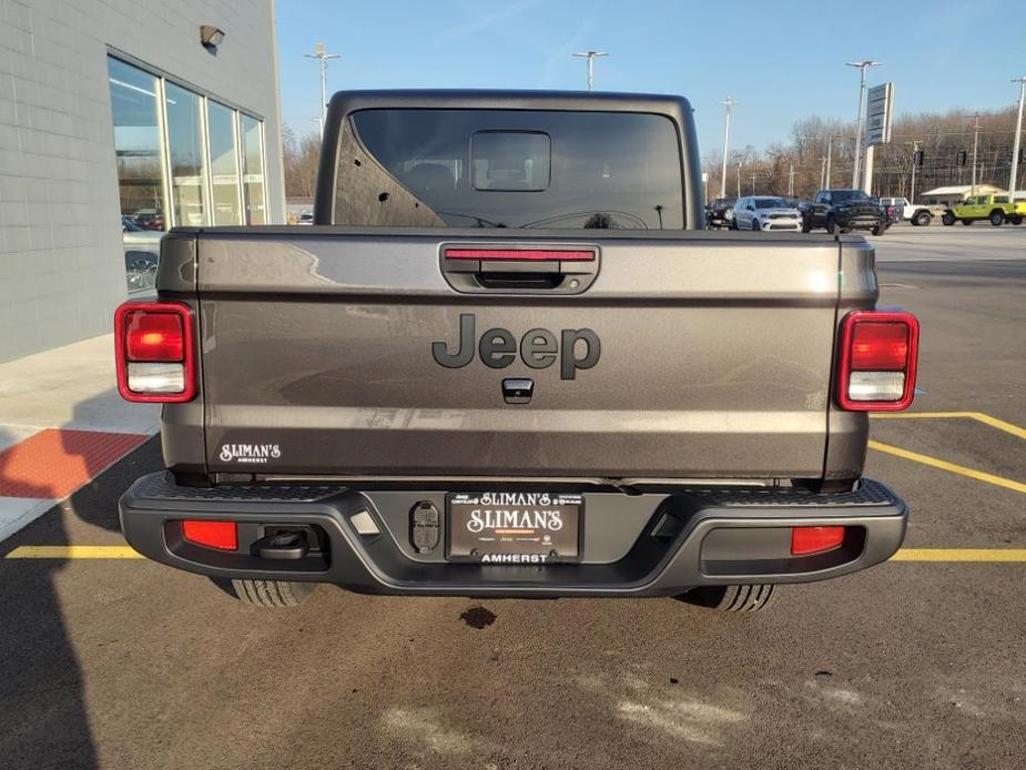 new 2024 Jeep Gladiator car, priced at $42,973