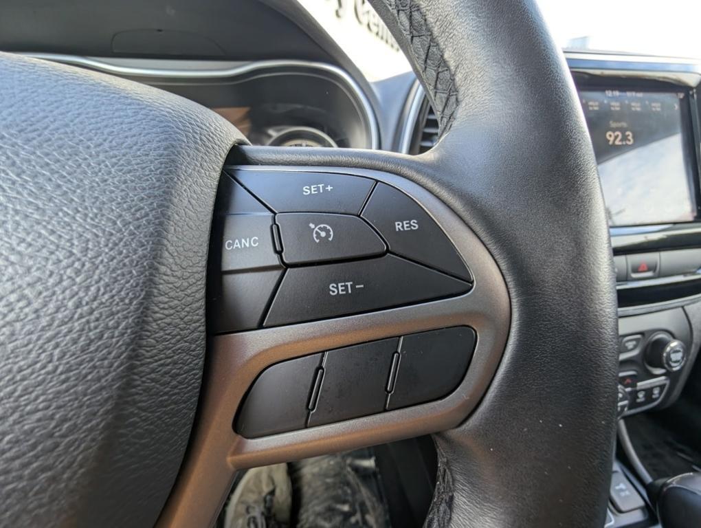 used 2019 Jeep Cherokee car, priced at $17,300