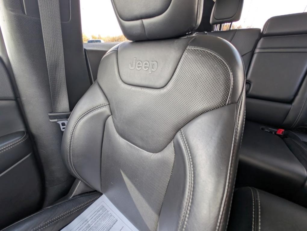 used 2019 Jeep Cherokee car, priced at $17,300