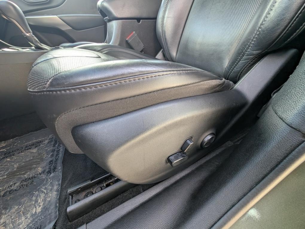 used 2019 Jeep Cherokee car, priced at $17,300