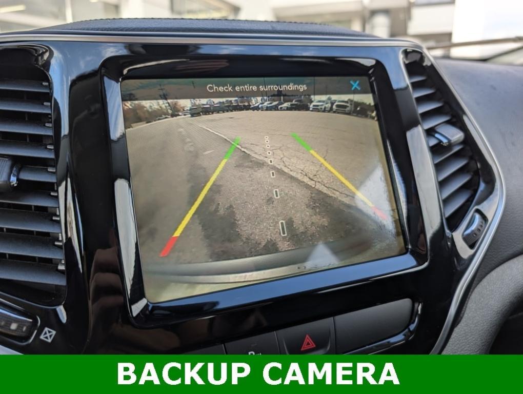 used 2019 Jeep Cherokee car, priced at $17,300