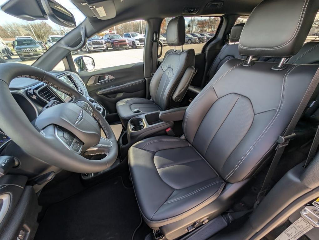 new 2026 Chrysler Pacifica car, priced at $42,365